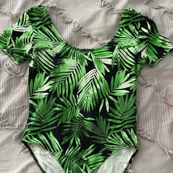 Forever 21 - Picture 2 of 3